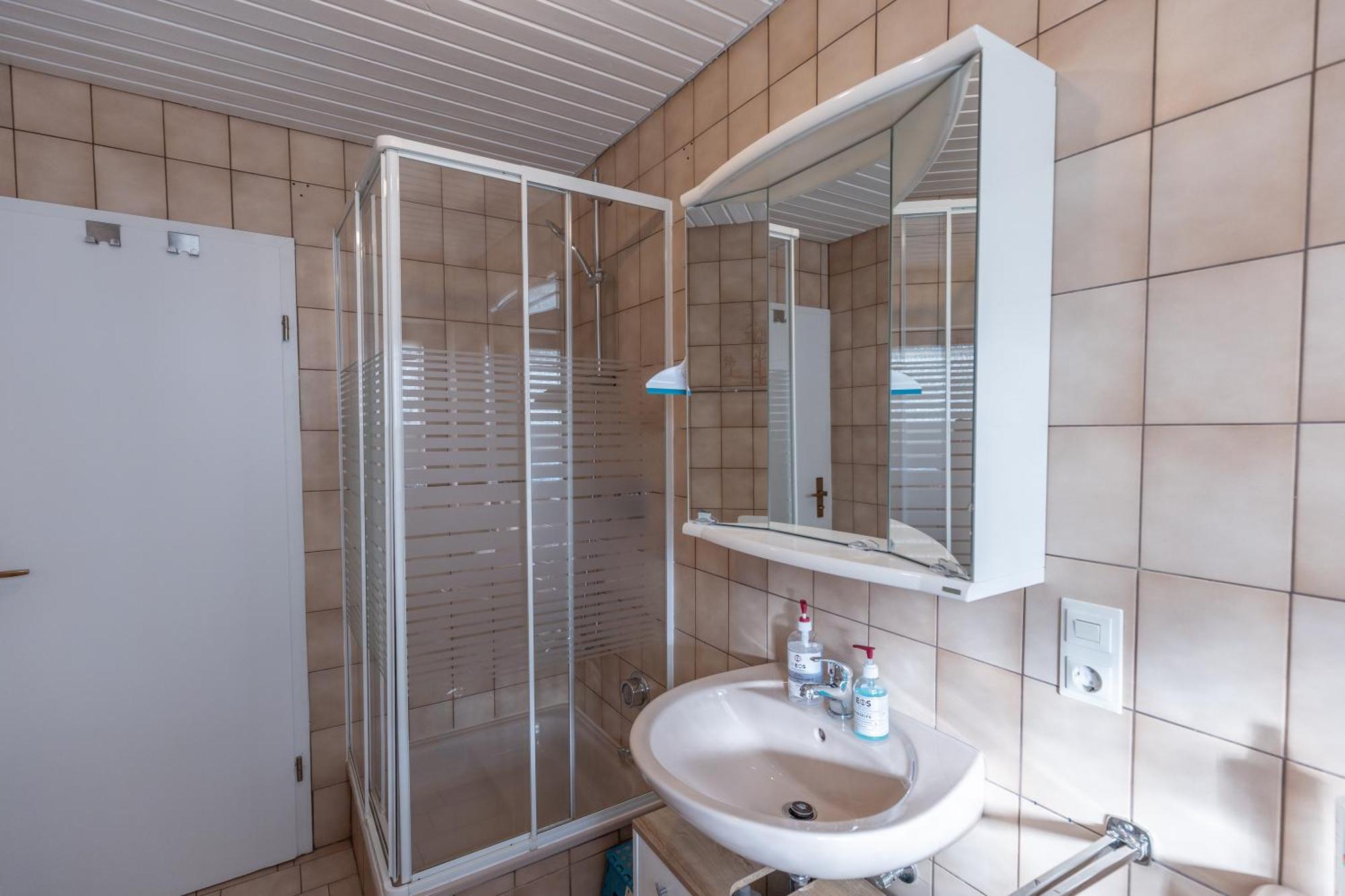 Elw, Sep. Eingang, Ueberdachte Terrasse, Naehe Backnang Apartment Althutte Ngoại thất bức ảnh