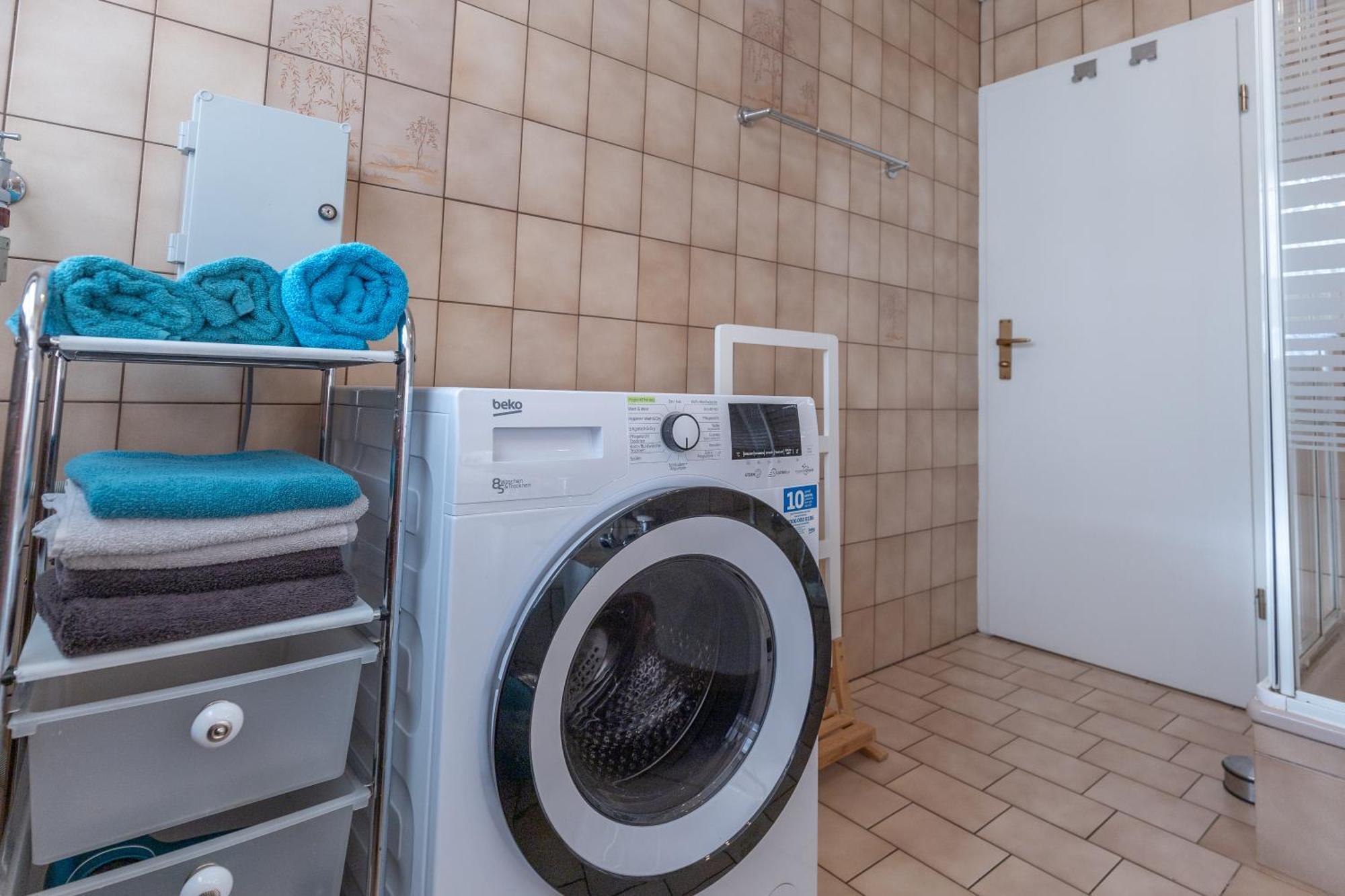 Elw, Sep. Eingang, Ueberdachte Terrasse, Naehe Backnang Apartment Althutte Ngoại thất bức ảnh