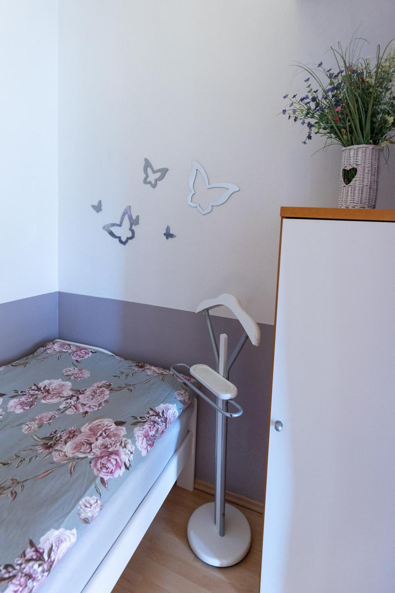 Elw, Sep. Eingang, Ueberdachte Terrasse, Naehe Backnang Apartment Althutte Ngoại thất bức ảnh